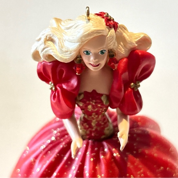 1993 Holiday Barbie Hallmark ornament 1st in series - Picture 6 of 7
